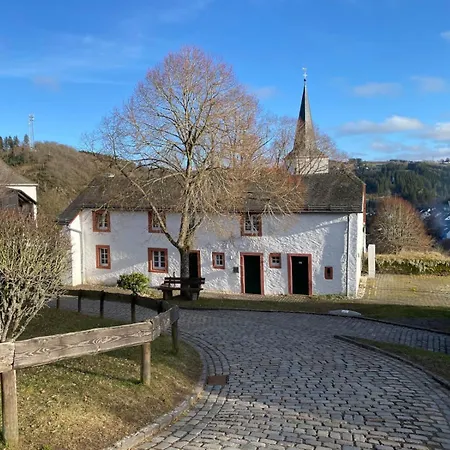 Halleluja Mit Burgblick *